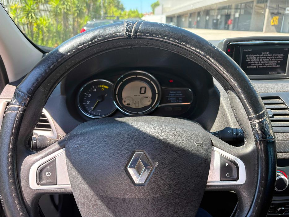 Renault Mégane — fotografia 6