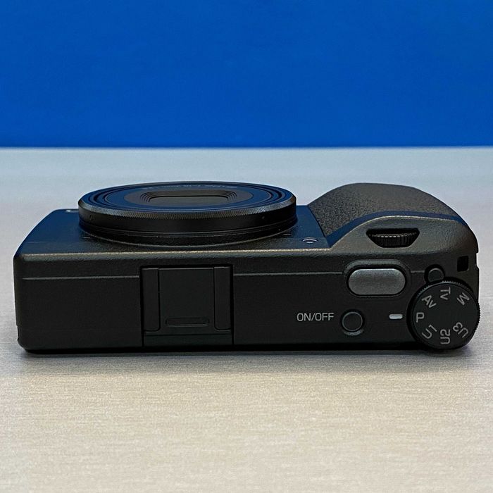 RICOH GR III HDF (24.2MP) - NOVA - 3 ANOS DE GARANTIA