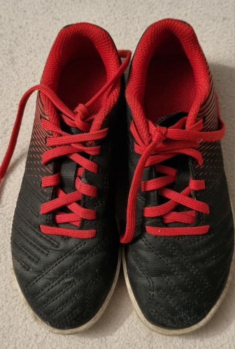 Turfy, buty do piłki nożnej. Kipsta Agility roz. 28, do grania na sztu