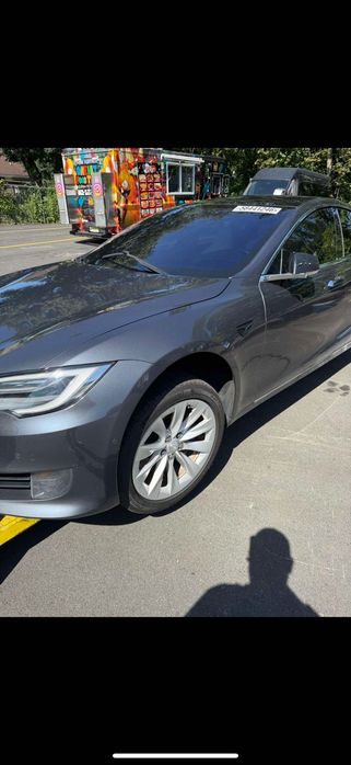 Тесла модел С фара, крило, бампер капот Tesla s по запчастинах 13-25рік