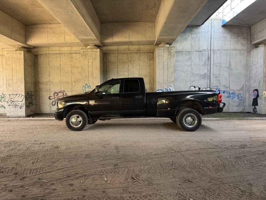 Dodge RAM 3500 4x4 Heavy Duty 5.7 V8 – bliźniak, benzyna + LPG