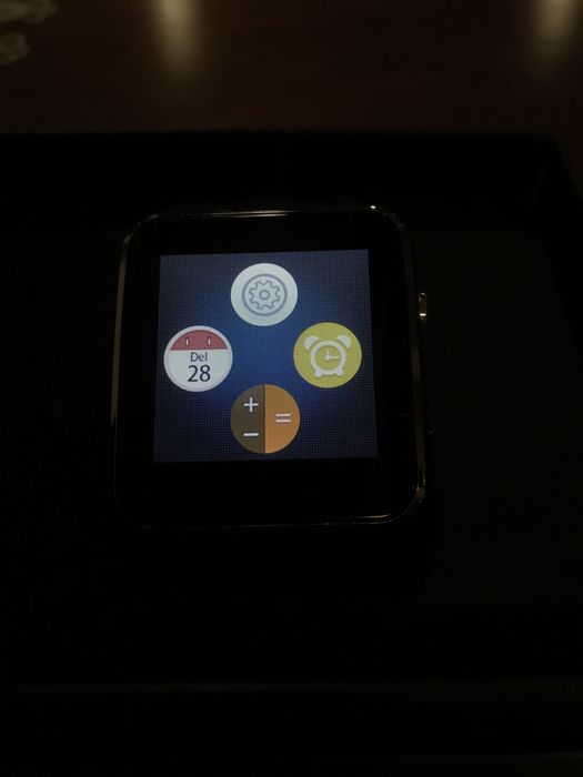 Black Smartwatch64751704135681124