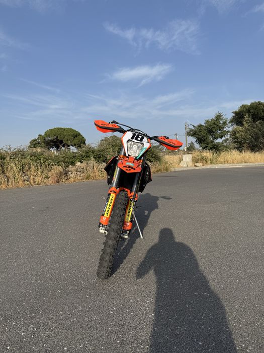 KTM exc-f 250 2022 - Modelo 2023 matriculada