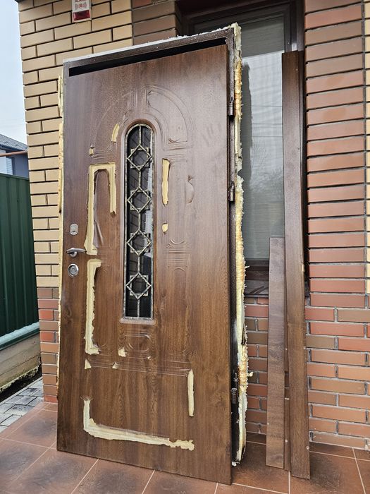 Продам металеві двері