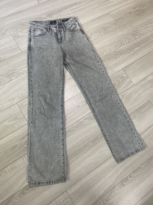 Продаж джинс МОМ Fit