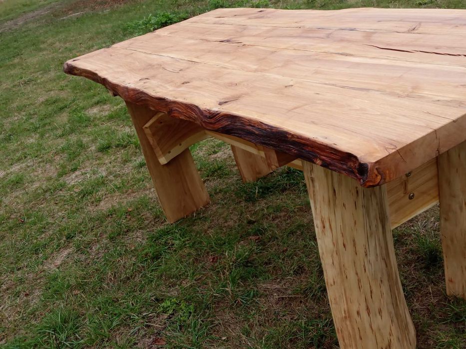 Stół ogrodowy, solidny
