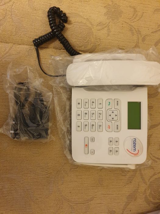 Aparat telefoniczny marki Kaerkt 1000