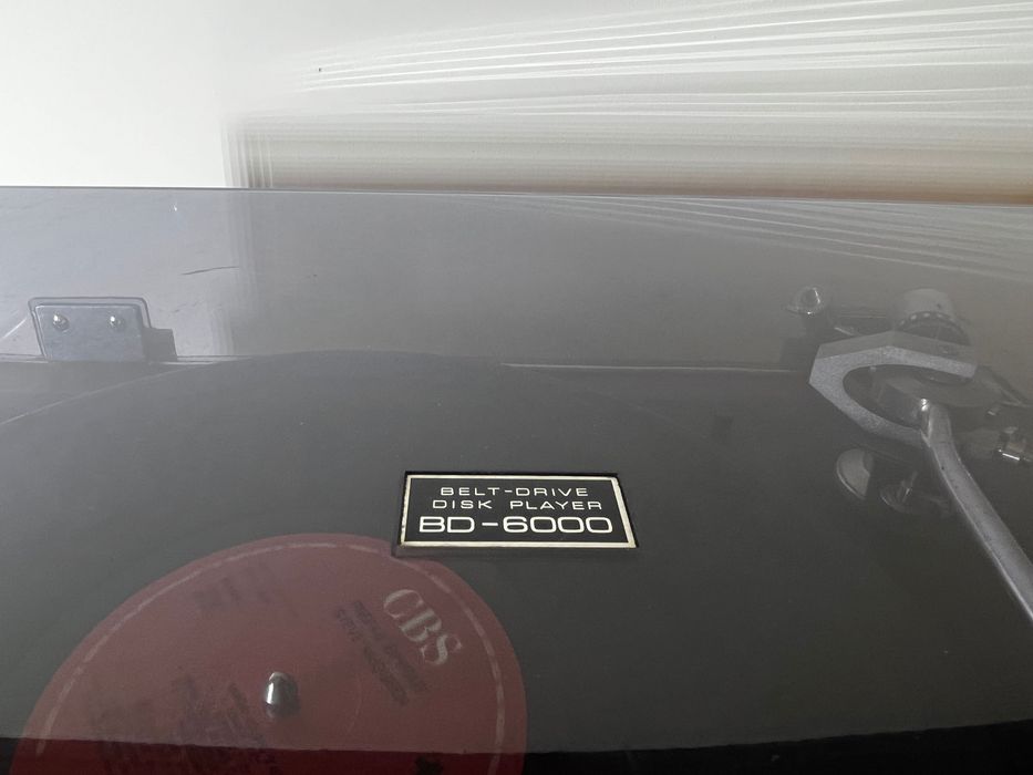 Gira discos CEC BD 6000 - Irrepreensível