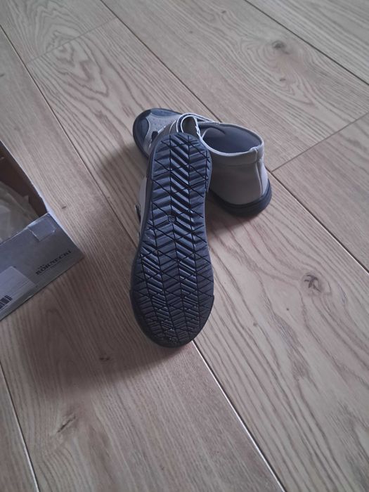 Trzewiki buty  nowe Kornecki r 30 chlopiece