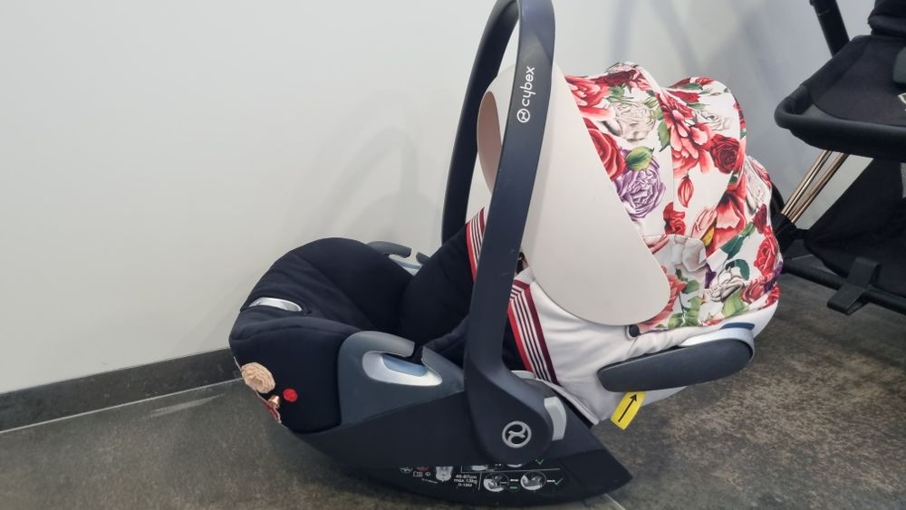 Carrinho cibex mais babycoque e sistema isofix