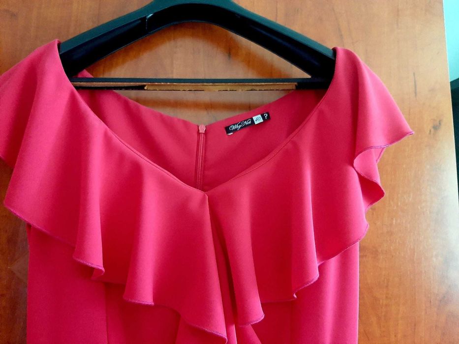 Piękna suknia hiszpanka