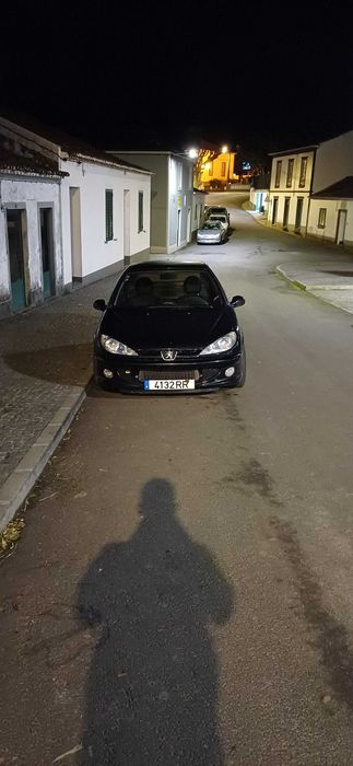 Vendo meu carro para comprar  outro familiar