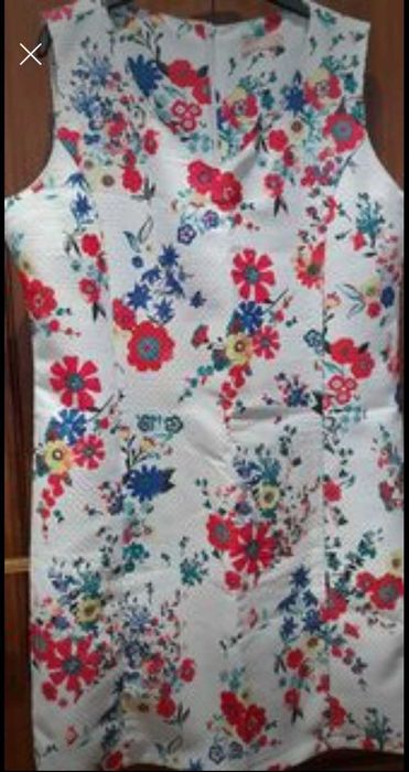 Vestido florido - Tamanho  M/L
