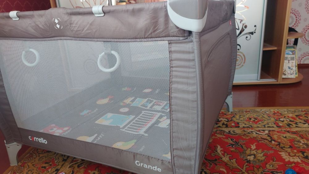 Продам манеж Carrello