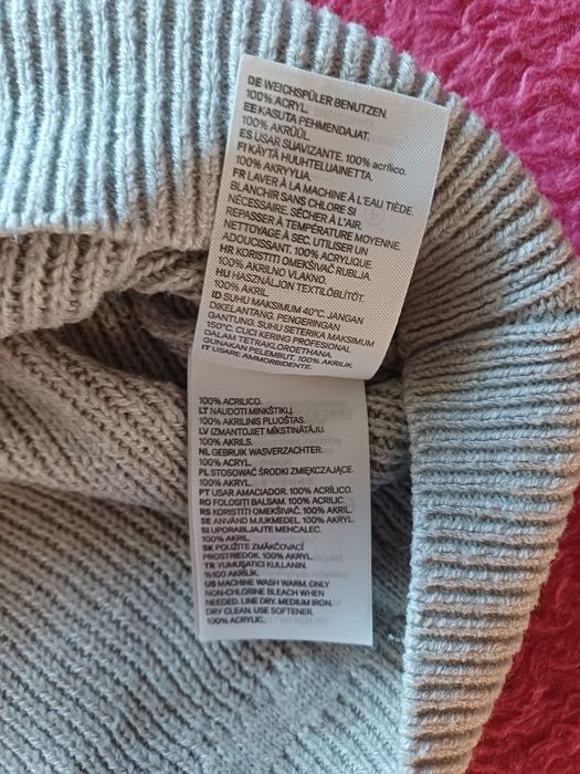 Sweter szary z acrylu