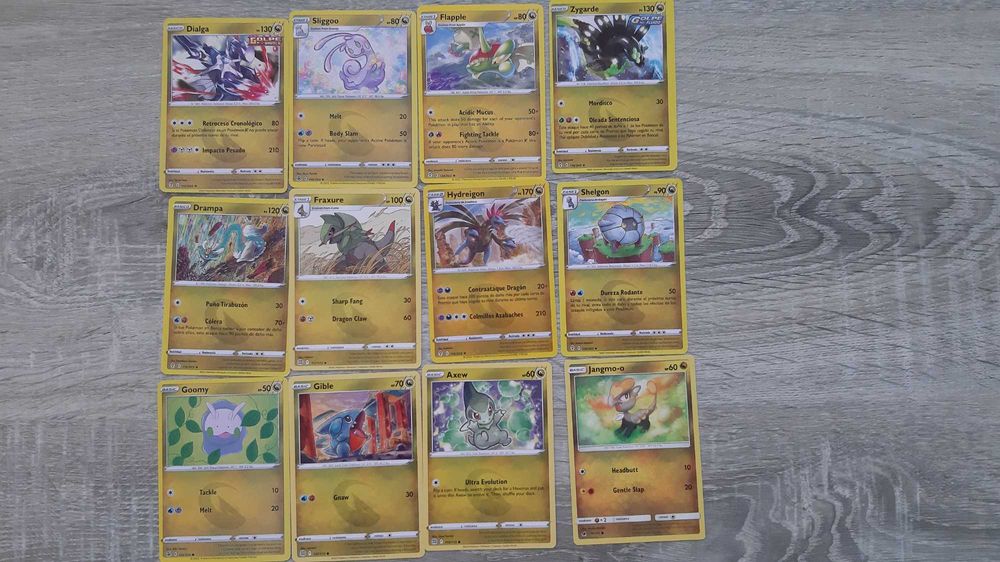 Cartas Pokémon em bom estado