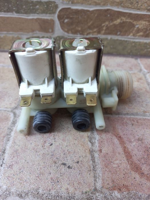 насос , електроклапан пральної машини арістон