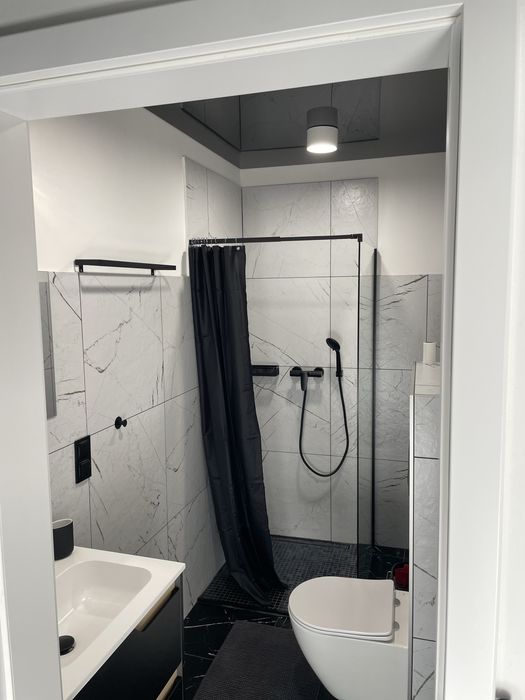 Pokoje z prywatną łazienką oraz kuchnią,  3 minuty od Umicore, Ionway