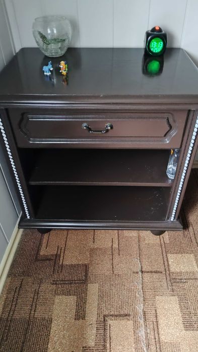 Szawka TV do salonu.