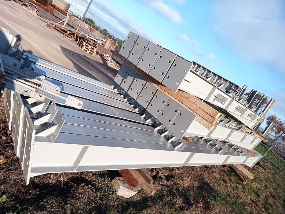 Konstrukcja  hali wiaty stalowa   17 x 30 x 6