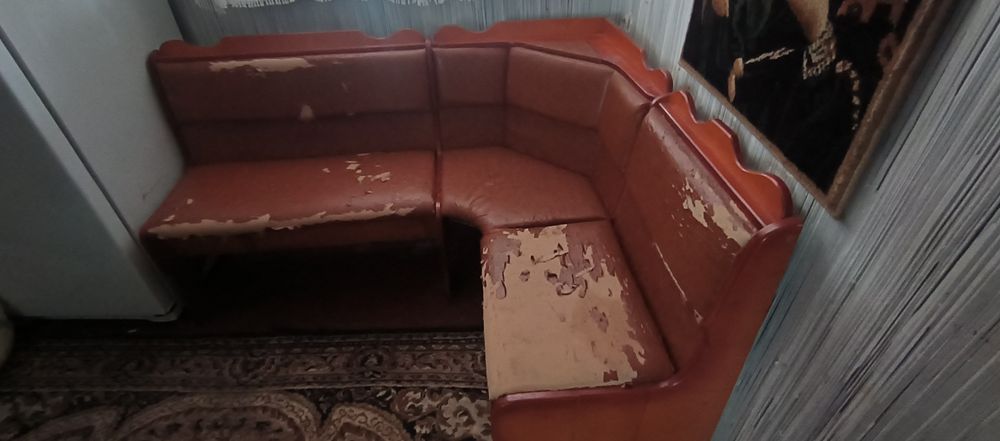 Стіл кухонний розкладний