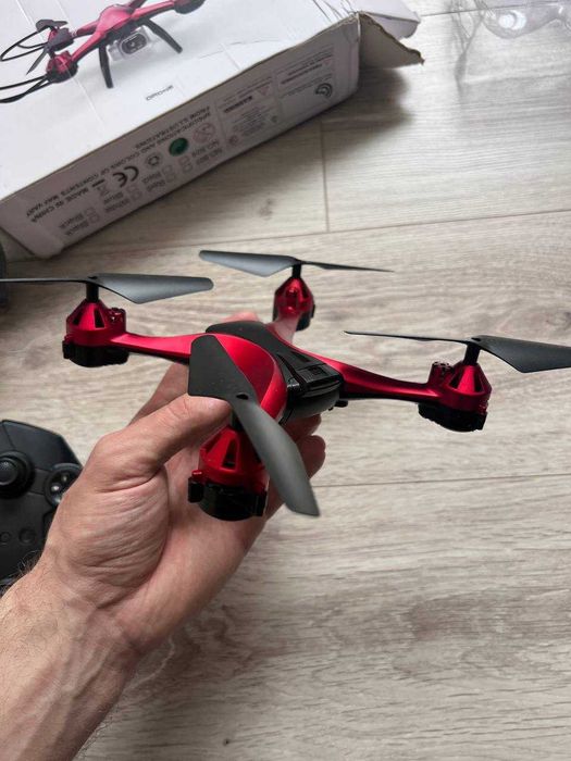 Квадрокоптер FOUR-AXIS Drone з FPV камерою та пультом