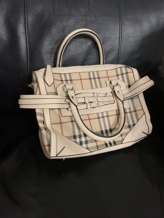 Mala media beje linda