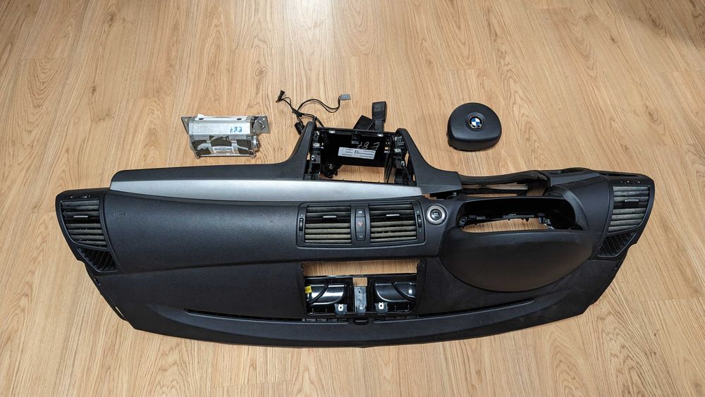 Conjunto Kit Airbags Tablier BMW E81/E82/E87/E88 Série 1 Navegação Figueiredo • OLX Portugal