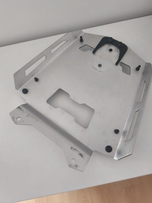 Givi SRA5112 base top case