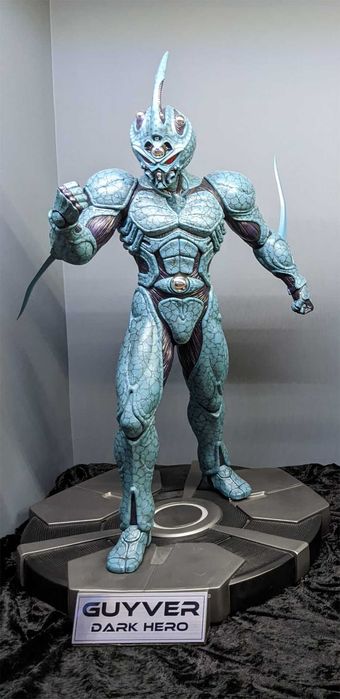 Estátua Elite Creature Collectibles Guyver Maquette