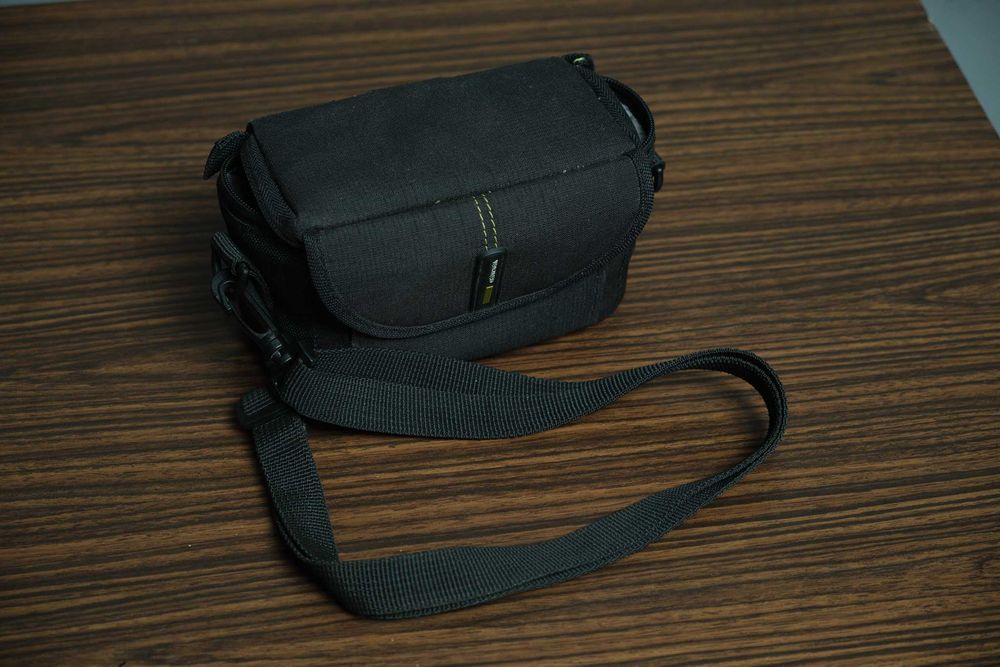 Відеокамера Sony HDR-CX250E Black