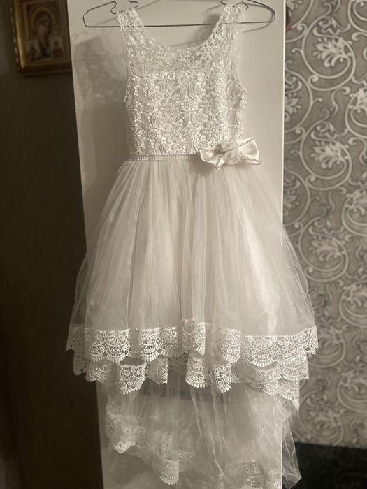 Нарядна сукня для дівчинки