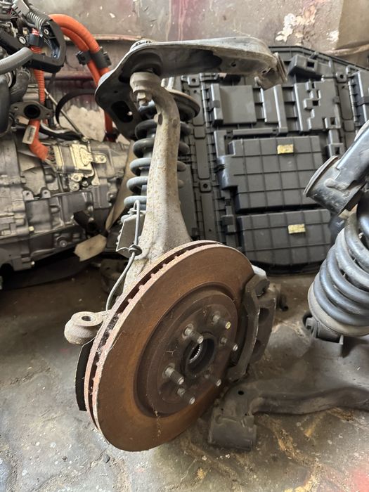 Підвіска комплект пружини Nissan Pathfinder R51 Navara D40