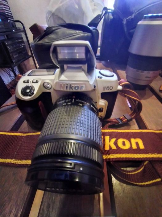 Nikon F60 Analog Camera64584417152513120