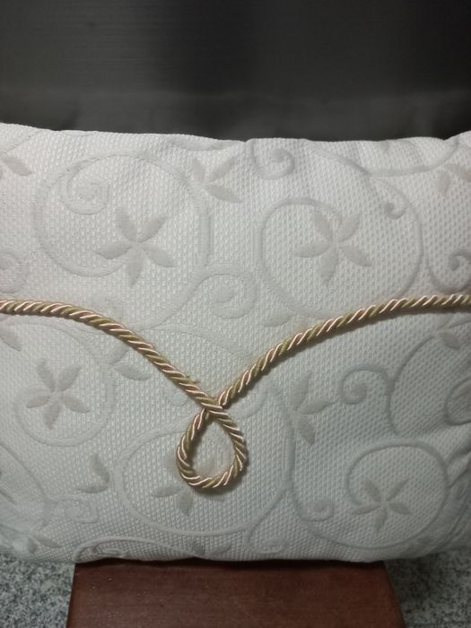 Bedspread Set with Two Pillows