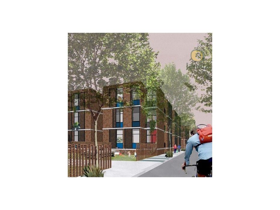 Lote para prédio em Vale de Rãs