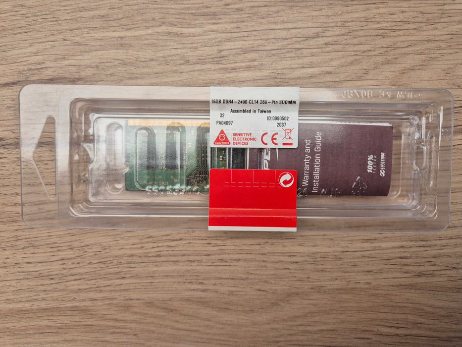 Pamięć RAM 16GB DDR4 - 2400 CL14 260 - P