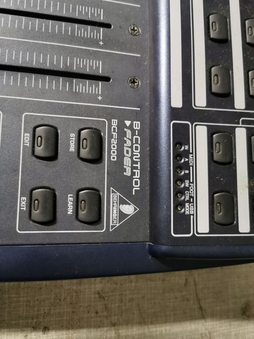 Behringer BCF2000 B-Control Fader