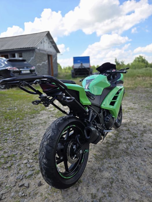 Kawasaki ninja 300