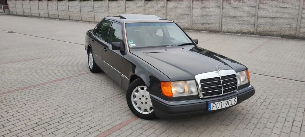 Mercedes-Benz W124