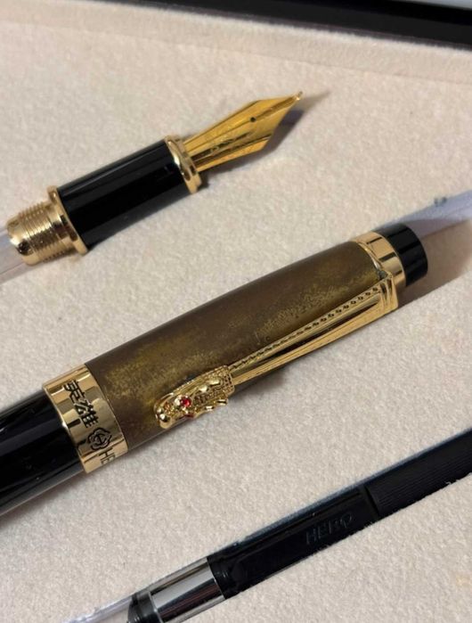 Caneta de Luxo Hero 1111 Limited Edition Golden Nib 1 OF 15