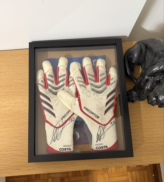 Luva do Diogo Costa Match Worn (De jogo ) Autografadas - Adidas Predator 2024