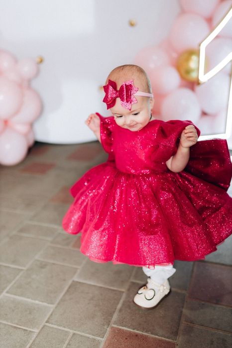 Продам сукню на дівчинку на перший рочок