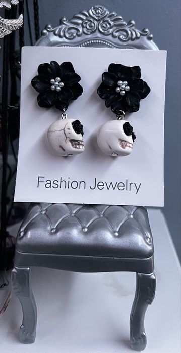 Nowy emo zestaw - rękawiczki + kolczyki