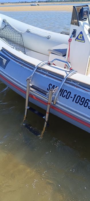 Semirigido Valiant V400