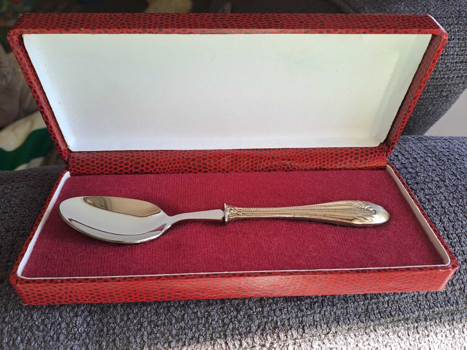 Colher de prata criança