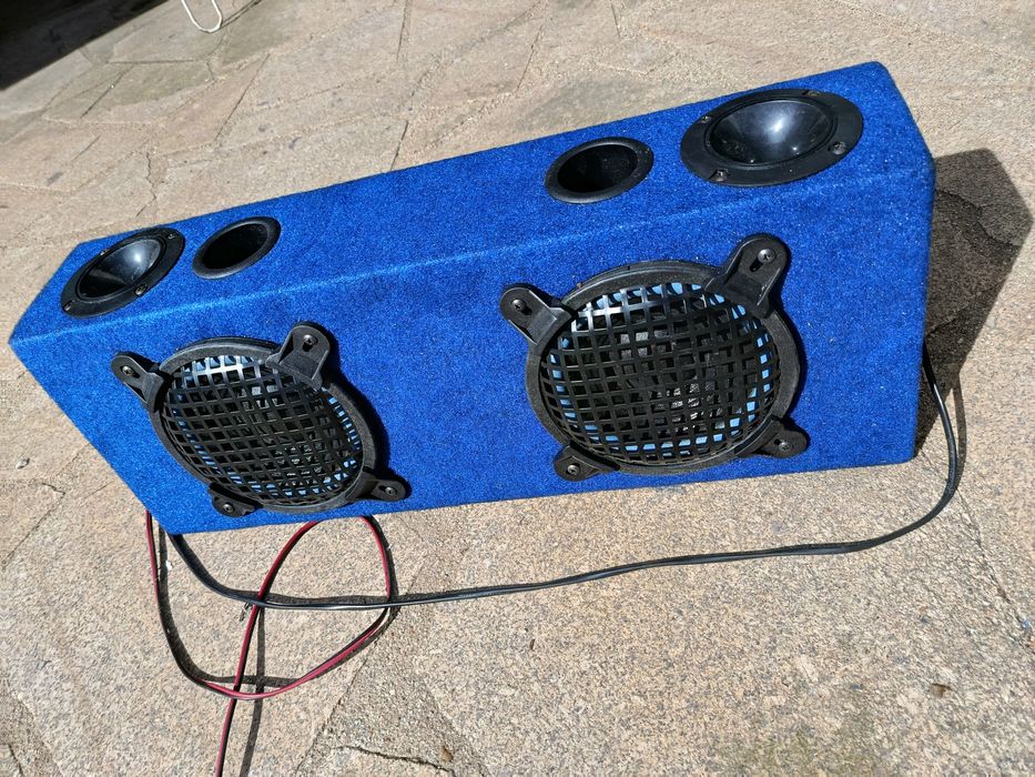 Coluna de som para carro