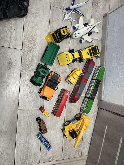 Лот машин самолеты трактор транспорт