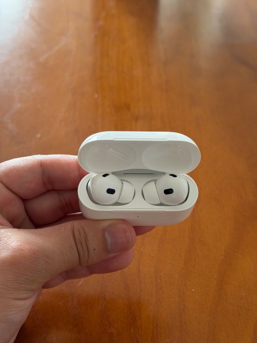 AirPods Pro 2 - Apple