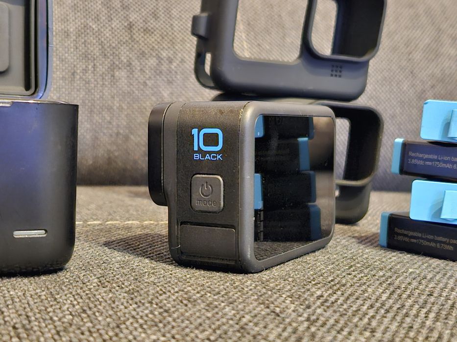 GoPro 10 BLACK, 4 baterie, duże wyposażenie, gratisy,